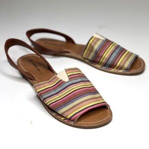 NWOB Airwalk Noelle canvas slingback flat sandals